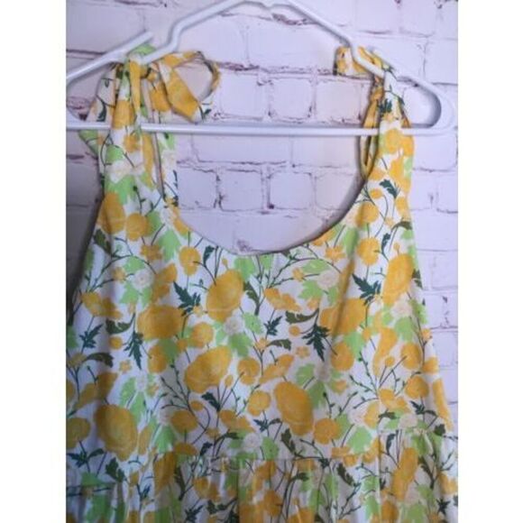 Bright & Beautiful Women’s Plus Yellow Floral Jumpsuit Romper Sz 14 - Picture 6 of 8